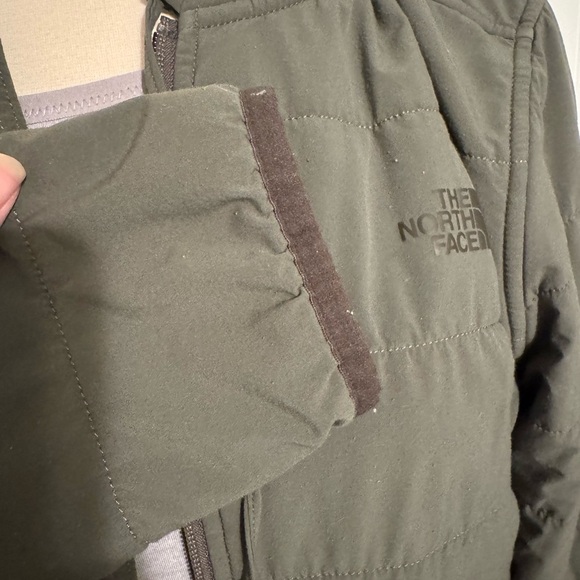 The North Face Black Quilted Jacket - Picture 4 of 13